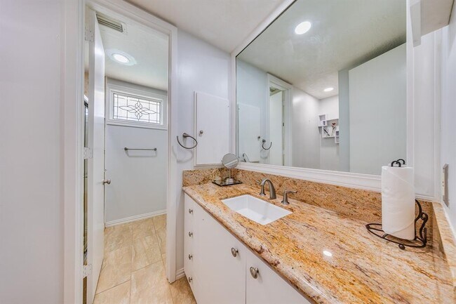 Building Photo - 2819 Bering Dr