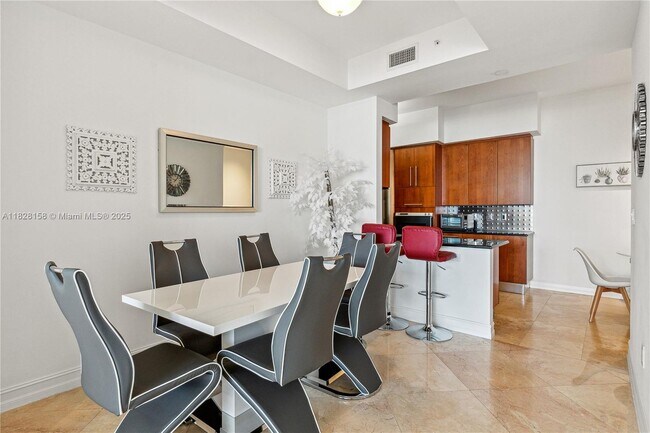 Building Photo - 18101 Collins Ave