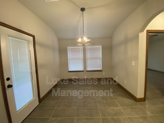 Building Photo - 7117 Daxton Ct