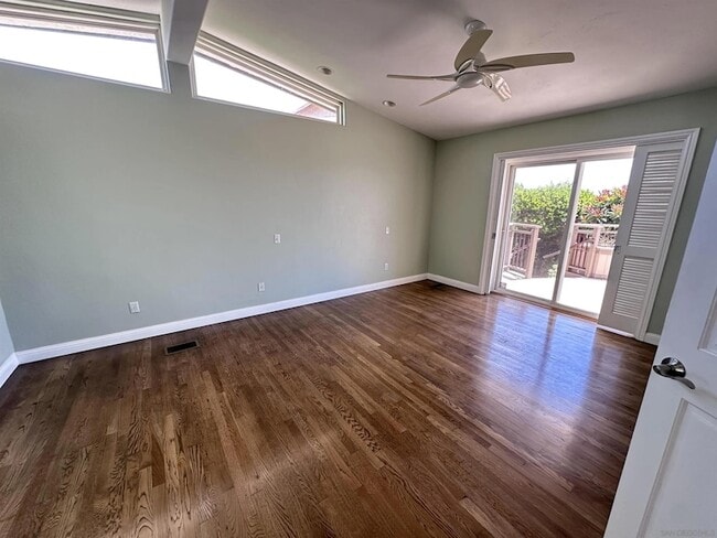 Building Photo - 3539 Mt Laurence Dr