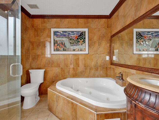 Building Photo - 6136 Sugar Loaf Ln