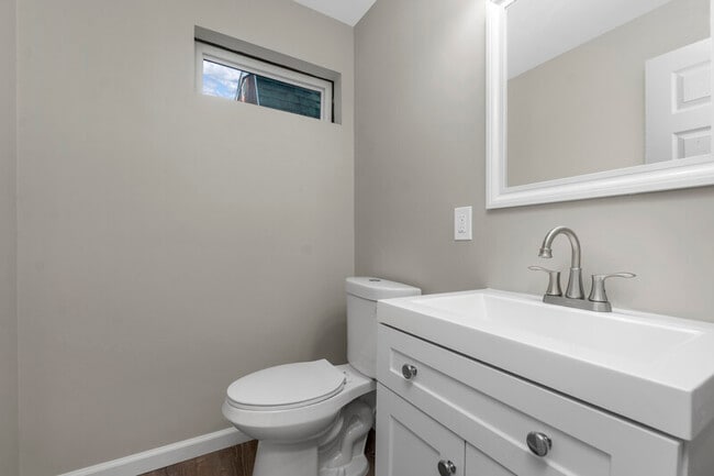 Building Photo - 14524 Fox Chase Dr