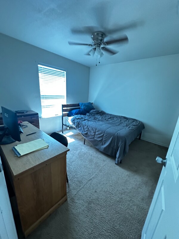 Building Photo - 852 W Vanderbilt St