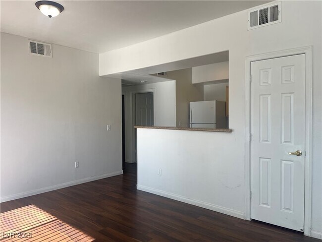 Building Photo - 8000 W Badura Ave