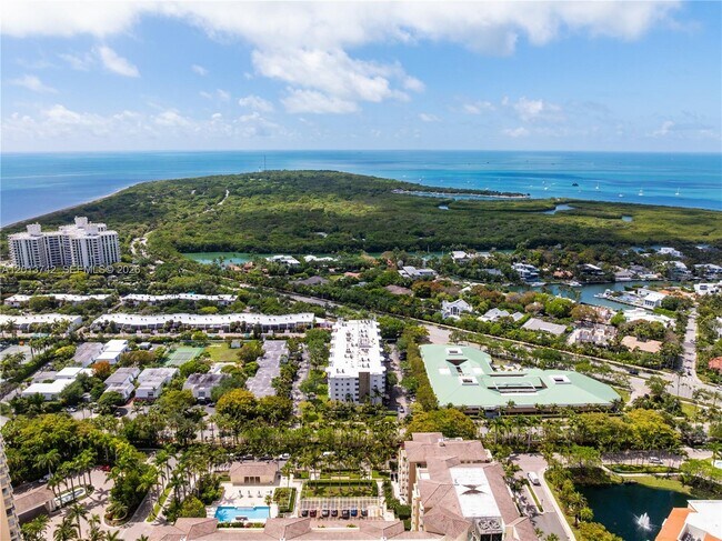 Building Photo - 210 Seaview Dr