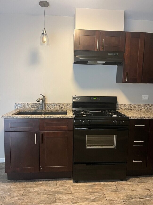 Building Photo - 7501 SW Hwy