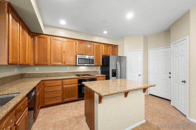 Building Photo - 7895 Via Montebello