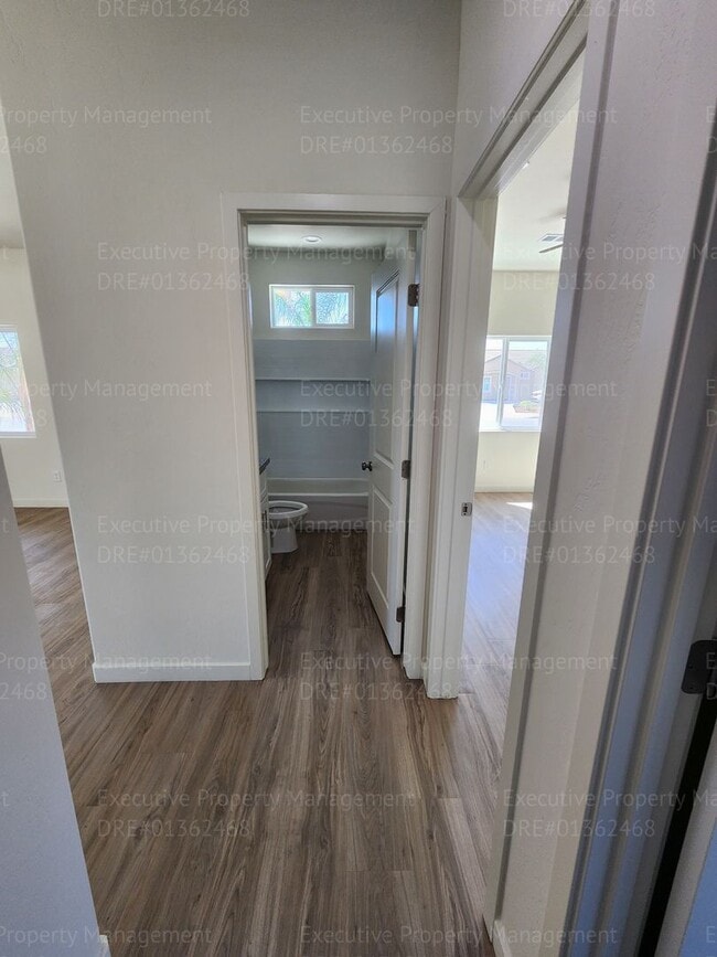 Building Photo - 8512 Grandy St