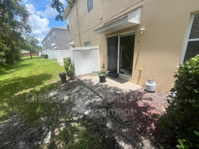 Building Photo - 16621 Cedar Crest Dr