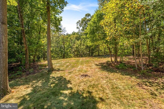 Building Photo - 20589 Myers Pl