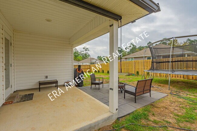 Building Photo - 5827 Belmont Stakes Rd