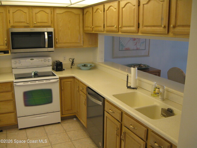 Building Photo - 630 S Brevard Ave