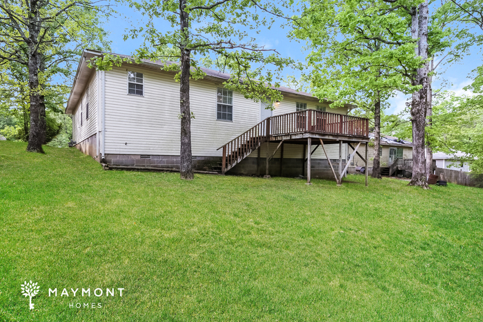 Building Photo - 11 Foxgrove Ln
