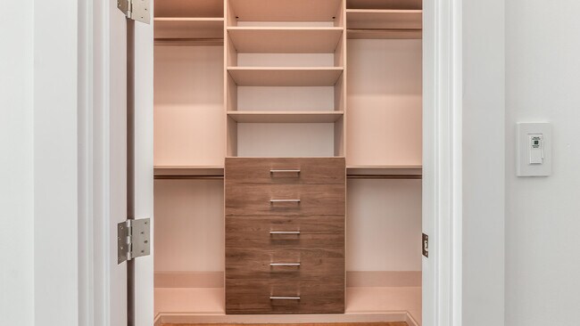 Building Photo - 17400 Rosella Rd