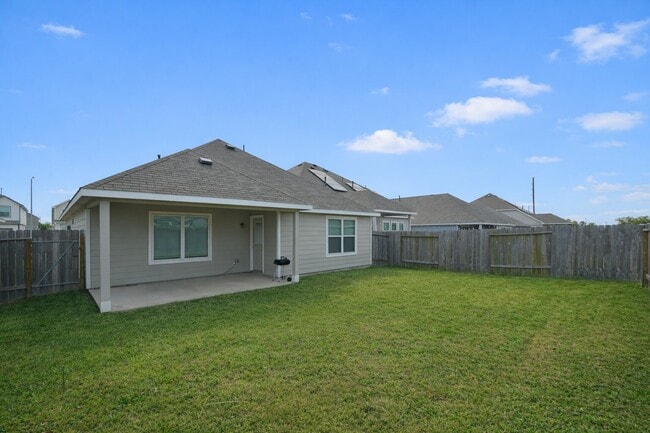 Building Photo - 5614 Brooklyn Rose Dr