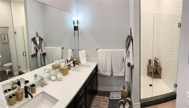 Building Photo - 3421 W Horatio St