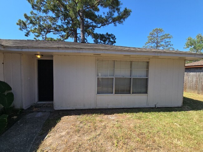 Building Photo - 23207 Pine Post Ln