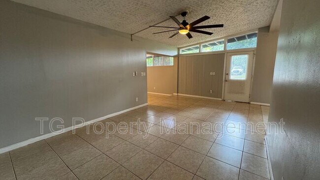 Building Photo - 1053 Cherbourg Ave E
