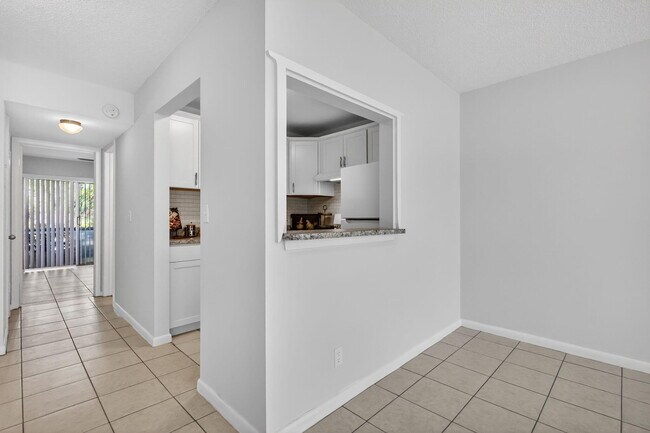 Building Photo - 378 Sheffield P