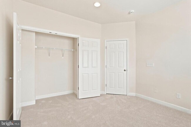 Building Photo - 42615 Beckett Terrace
