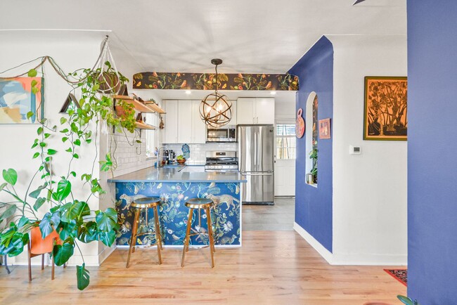 Building Photo - 2Bed/1bath beautiful Home close to City Park