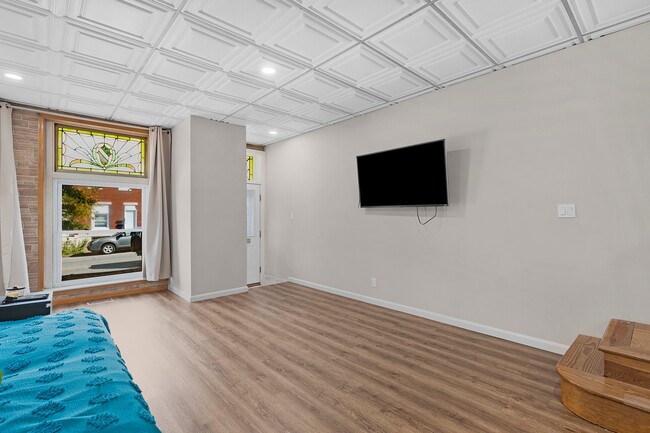 Building Photo - 114 N Highland Ave