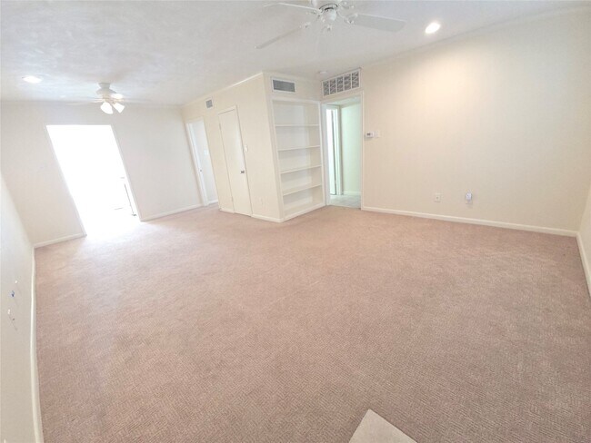 Building Photo - 2350 Bering Dr