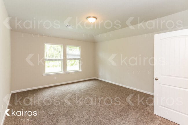 Building Photo - 30962 Clearview Ct