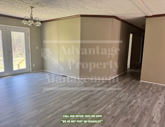 Building Photo - Perfect for Families: Spacious 5-Bedroom Home in Greenbrier!