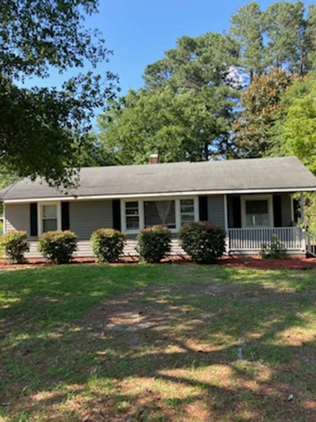 Primary Photo - Charming and Updated 3 BR, 1 BA in Goldsboro