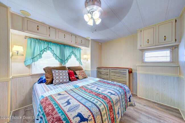 Building Photo - 283 Buffalo Pl