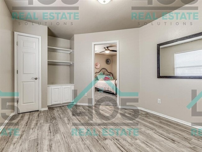 Building Photo - Amazing Rental in Choctaw
