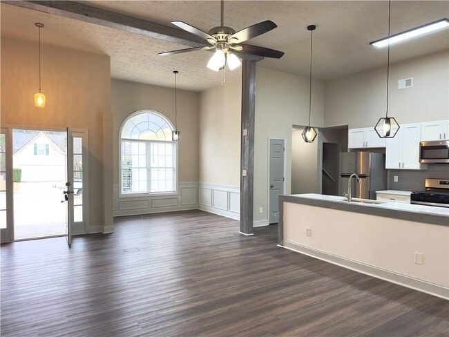 Building Photo - 3035 Baymount Dr