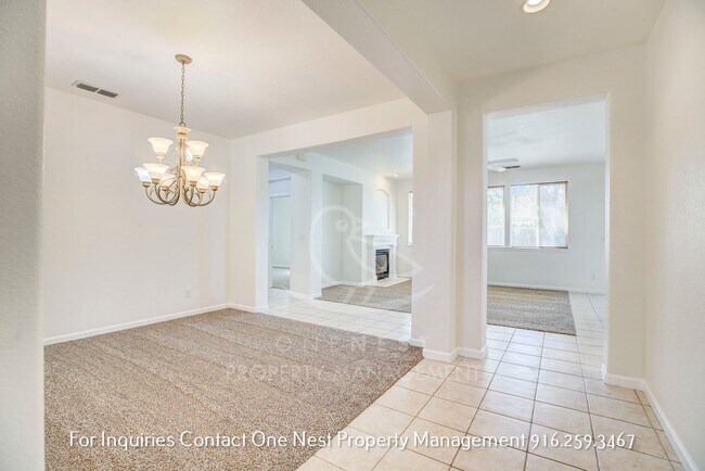 Building Photo - charming 3-bedroom, 2-bathroom single-level home