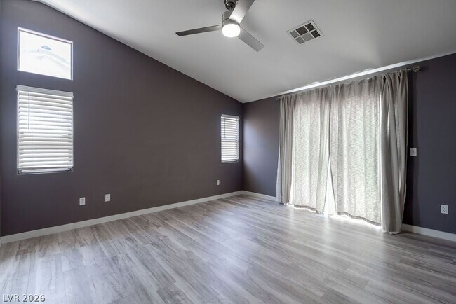 Building Photo - 1109 Devon Downs Ave