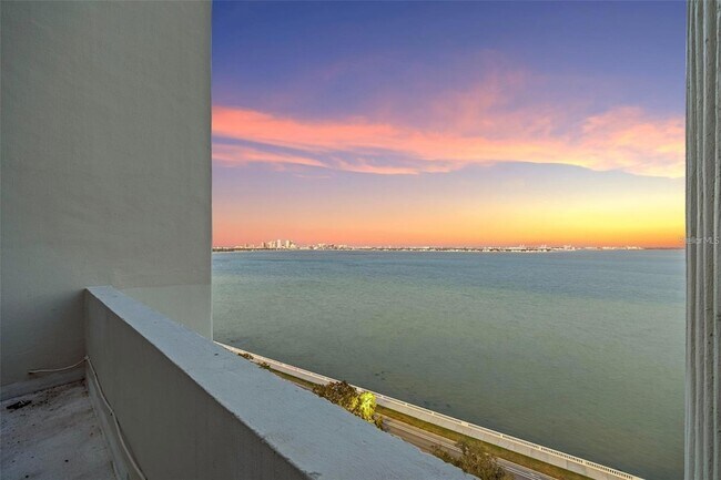 Building Photo - 4141 Bayshore Blvd