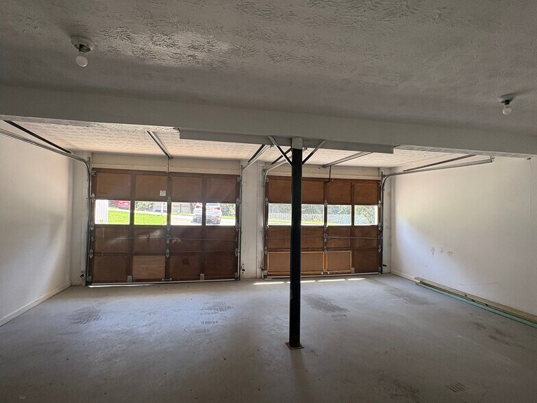 Building Photo - 2700 Fort Daniels Dr