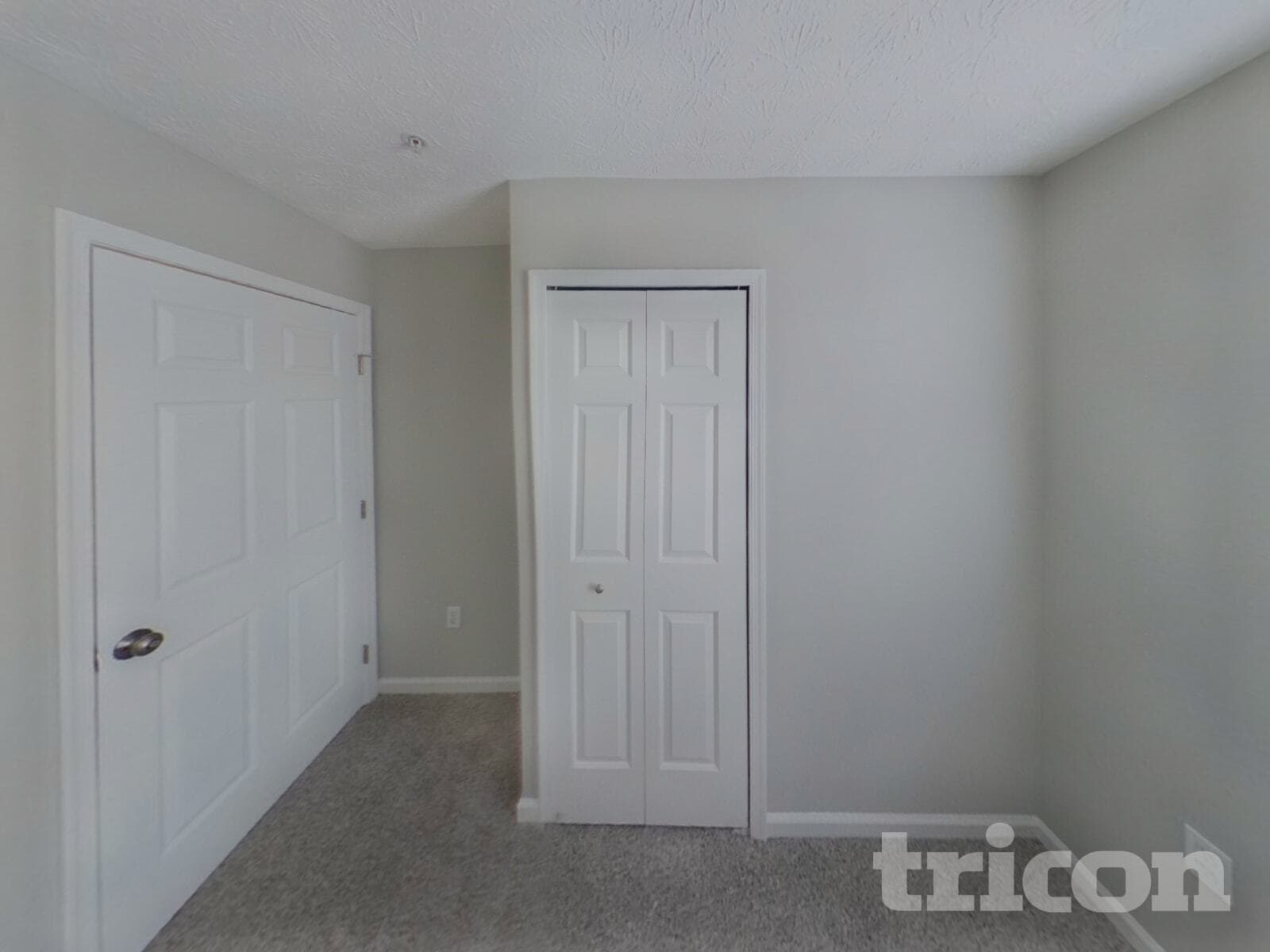 Building Photo - 9845 Bayline Cir