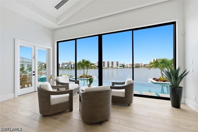 Building Photo - 200 Bahia Point