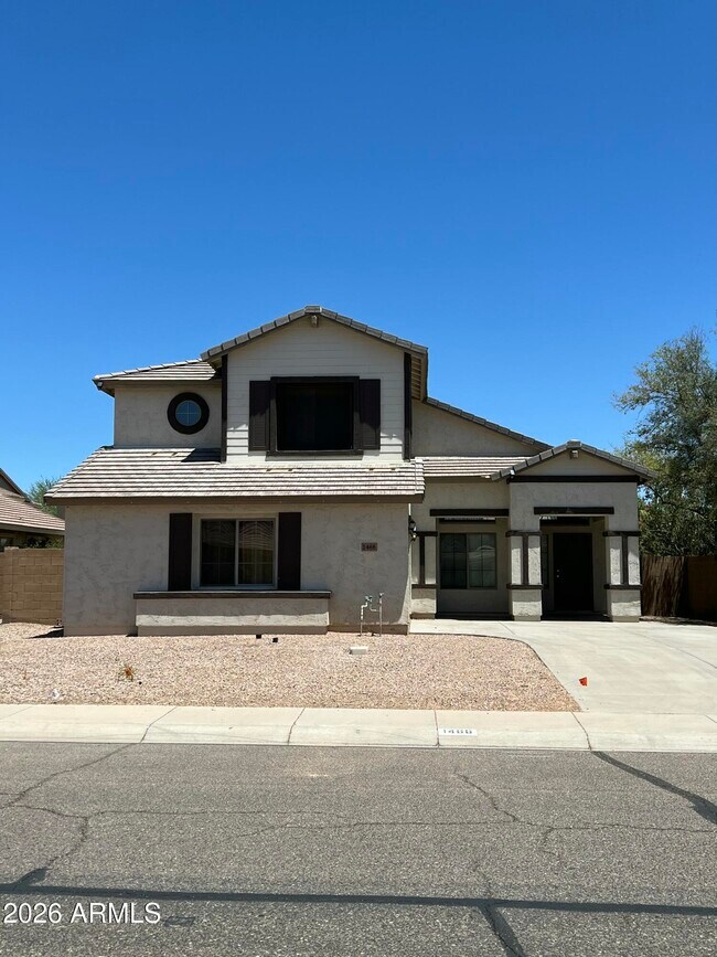 Building Photo - 1466 Holiday Dr
