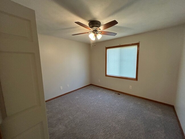 Building Photo - 7354 Mercy Ln