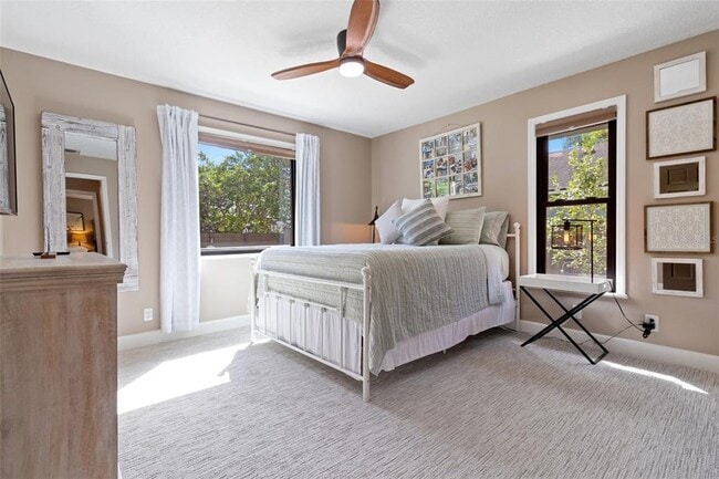 Building Photo - 10911 Victoria Arbor Way