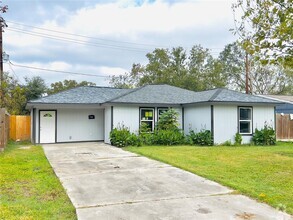 Building Photo - 5415 Ridgeway Dr