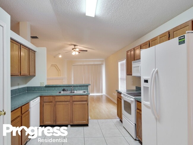 Building Photo - 12440 Weyburn Ct