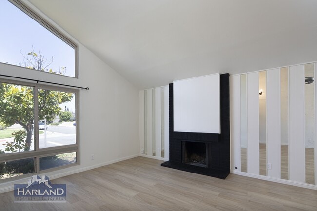 Building Photo - 11191 Zapata Ave