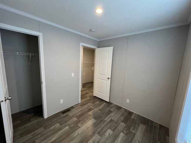 Building Photo - 38058 Pardo Dr