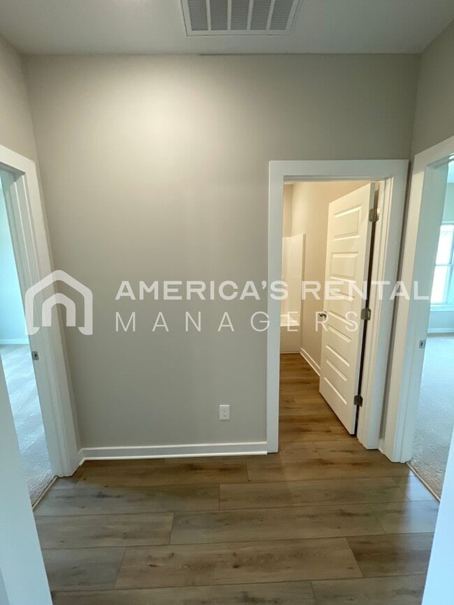 Building Photo - Home for Rent in Meridianville, AL!!! Available Now!