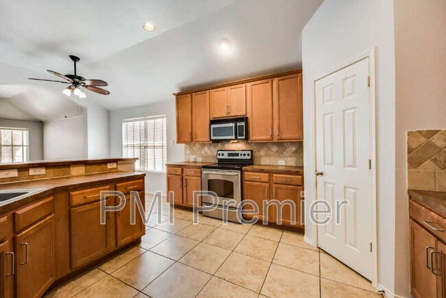 Building Photo - 4005 Ringdove Way
