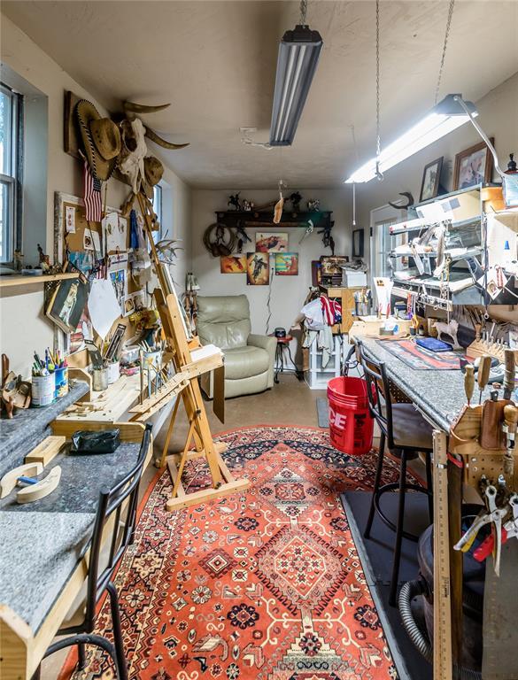 Building Photo - 1304 Lynnwood Dr