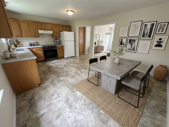 Building Photo - North East - 3 Bedroom 2 Bathroom